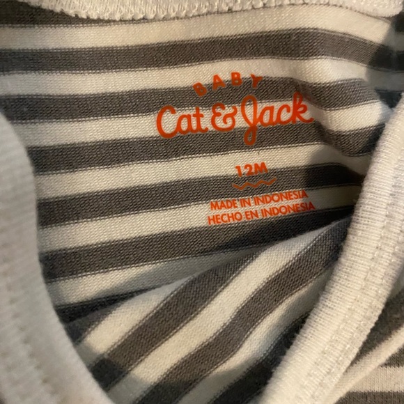 Cat & Jack matching set for 12 month old - Picture 2 of 4